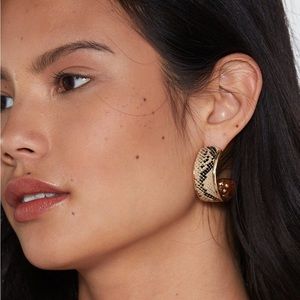 nasty gal stay a reptile earrings
